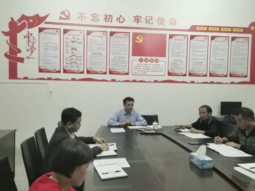 致敬過(guò)往，暢想未來(lái)